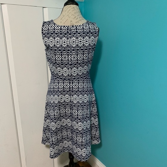 Nwot TALBOTS PETITES Navy/White Printed Dress - Picture 3 of 6